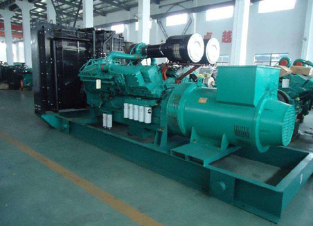 泰宁800kw康明斯柴油发电机组图片 泰宁800kw康明斯柴油发电机组图片