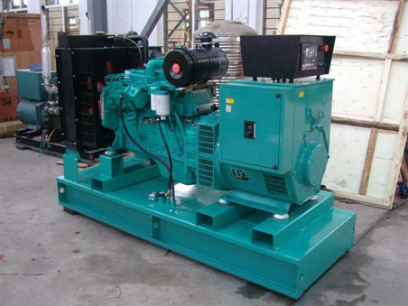 泰宁200kw康明斯柴油发电机组图片 泰宁200kw康明斯柴油发电机组图片